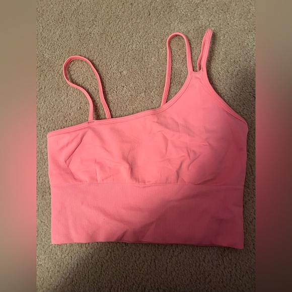 NWOT! Alo Yoga ‘Offset Bralette’ - Picture 8 of 10